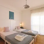 01 - Pearl Apartment *